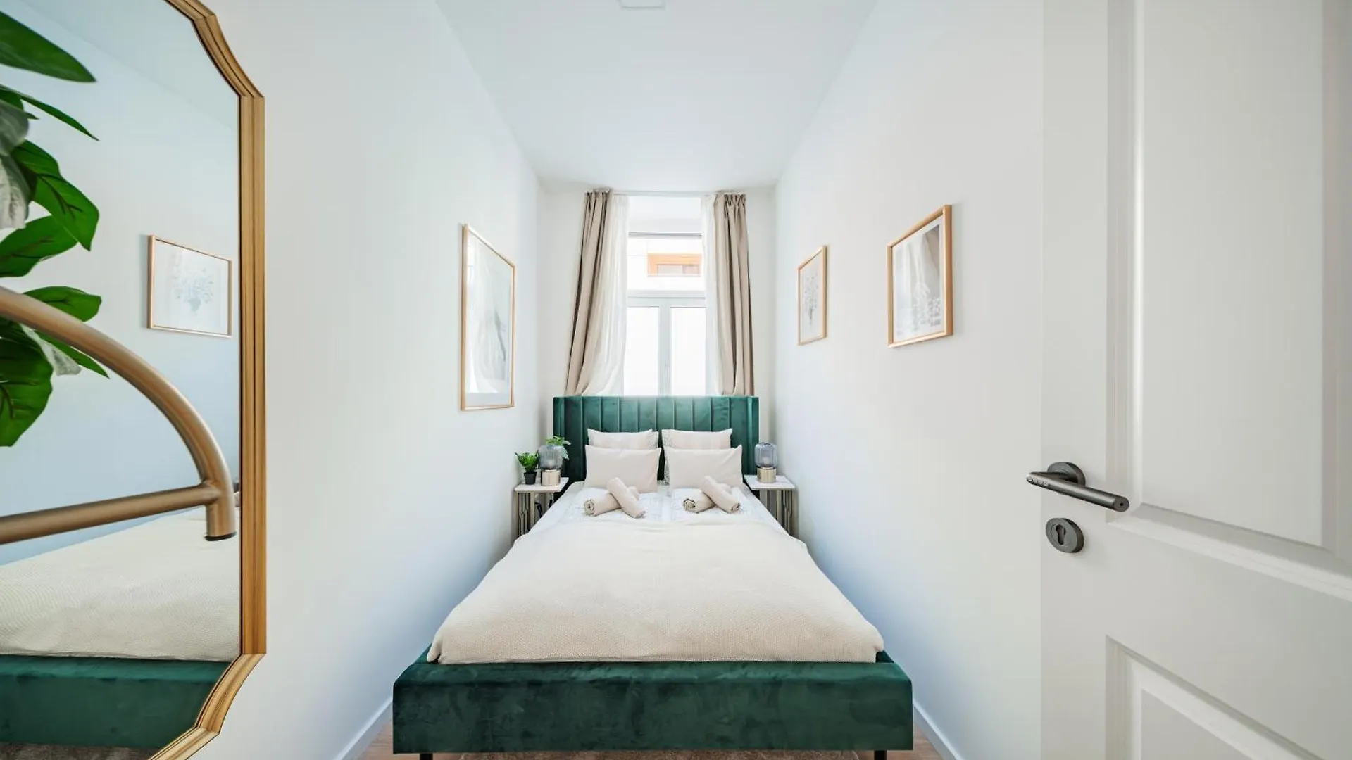 Hostel Seven Rooms Vienna Austria
